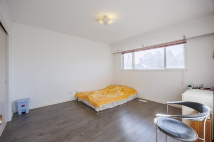 Photo 7 at 535 W 62nd Avenue, Marpole, Vancouver West