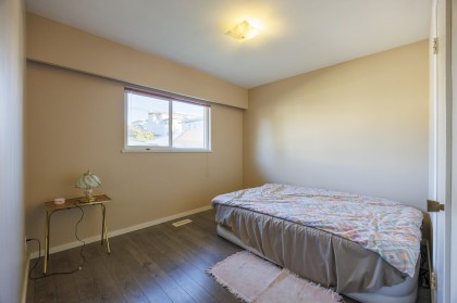 Photo 8 at 535 W 62nd Avenue, Marpole, Vancouver West
