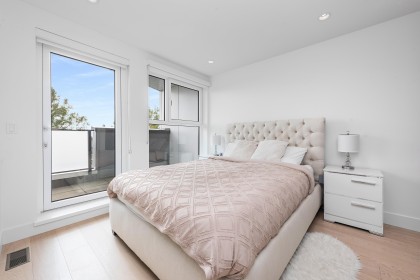 Photo 16 at 138 W Woodstock Avenue, Cambie, Vancouver West