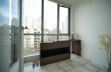 Photo 13 at 806 - 1005 Beach Avenue, West End VW, Vancouver West