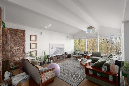 Photo 2 at 1448 Sandhurst Place, Chartwell, West Vancouver