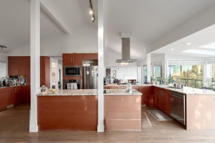 Photo 10 at 1448 Sandhurst Place, Chartwell, West Vancouver