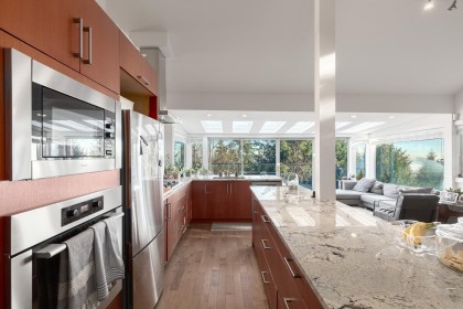 Photo 8 at 1448 Sandhurst Place, Chartwell, West Vancouver