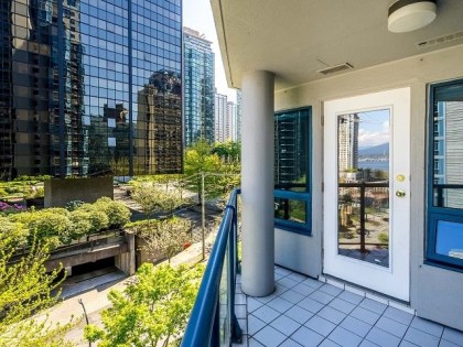 Photo 32 at 303 - 1415 W Georgia Street, Coal Harbour, Vancouver West