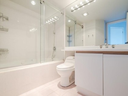 Photo 20 at 303 - 1415 W Georgia Street, Coal Harbour, Vancouver West