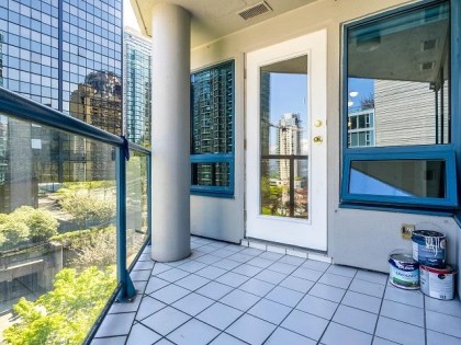 Photo 33 at 303 - 1415 W Georgia Street, Coal Harbour, Vancouver West