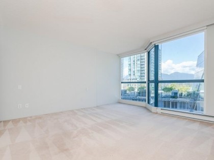 Photo 14 at 303 - 1415 W Georgia Street, Coal Harbour, Vancouver West
