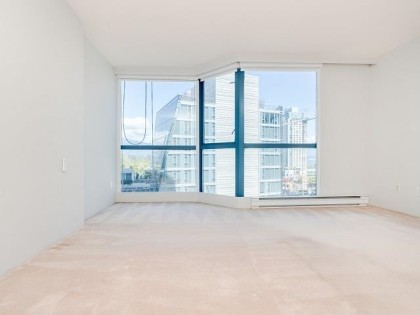 Photo 15 at 303 - 1415 W Georgia Street, Coal Harbour, Vancouver West