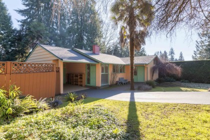 Photo 2 at 1670 Ayleslynn Drive, Westlynn, North Vancouver