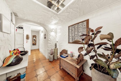 Photo 3 at 1670 Ayleslynn Drive, Westlynn, North Vancouver