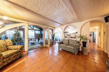 Photo 8 at 1670 Ayleslynn Drive, Westlynn, North Vancouver