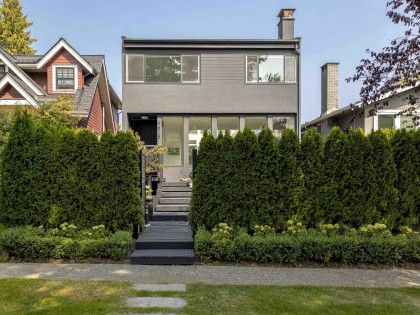 Photo 2 at 4615 W 7th Avenue, Point Grey, Vancouver West