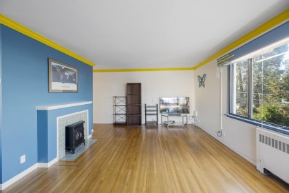 Photo 3 at 205 - 1695 W 10th Avenue, Fairview VW, Vancouver West