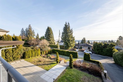 Photo 19 at 1555 Lawson Avenue, Ambleside, West Vancouver
