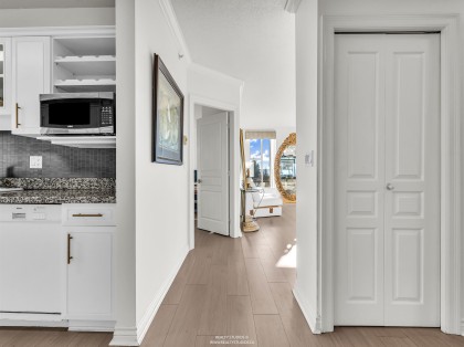 Photo 3 at 201 - 588 16th Street, Ambleside, West Vancouver