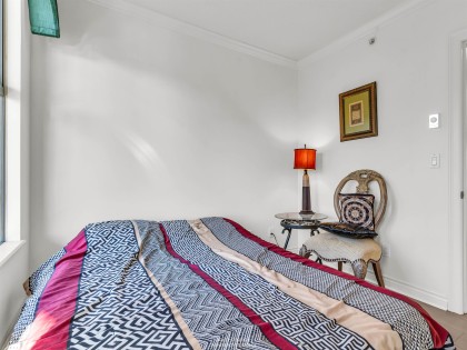 Photo 5 at 201 - 588 16th Street, Ambleside, West Vancouver