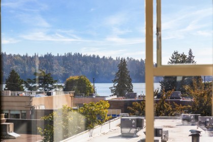 Photo 33 at 201 - 588 16th Street, Ambleside, West Vancouver