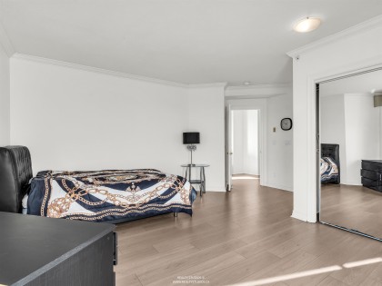 Photo 11 at 201 - 588 16th Street, Ambleside, West Vancouver
