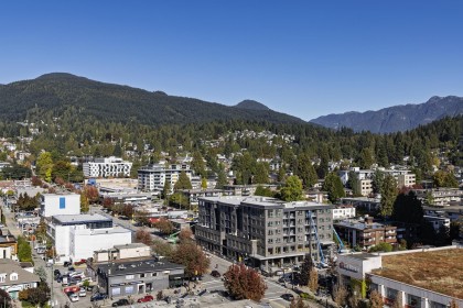 Photo 5 at 1702 - 121 W 16th Street, Central Lonsdale, North Vancouver