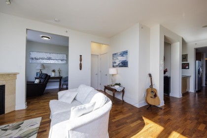 Photo 9 at 1702 - 121 W 16th Street, Central Lonsdale, North Vancouver