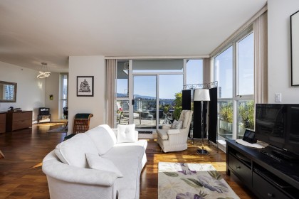 Photo 8 at 1702 - 121 W 16th Street, Central Lonsdale, North Vancouver