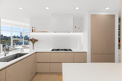 Photo 3 at 701 - 628 Kinghorne Mews, Yaletown, Vancouver West