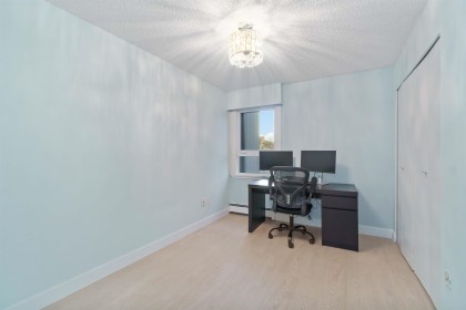 Photo 16 at 206 - 1340 Duchess Avenue, Ambleside, West Vancouver
