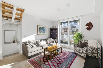 Photo 2 at 33 - 720 E 3rd Street, Queensbury, North Vancouver