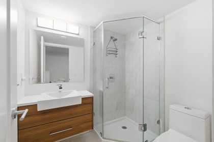 Photo 18 at 33 - 720 E 3rd Street, Queensbury, North Vancouver