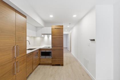 Photo 15 at 33 - 720 E 3rd Street, Queensbury, North Vancouver