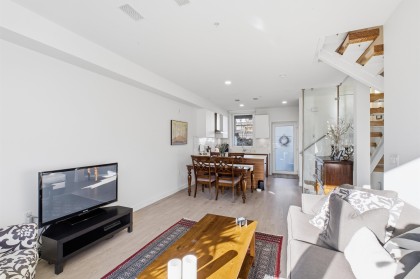 Photo 4 at 33 - 720 E 3rd Street, Queensbury, North Vancouver