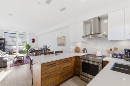 Photo 8 at 33 - 720 E 3rd Street, Queensbury, North Vancouver