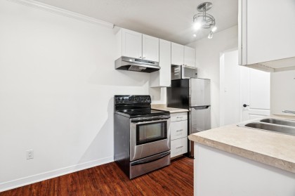 Photo 10 at 111 - 3787 W 4th Avenue, Point Grey, Vancouver West