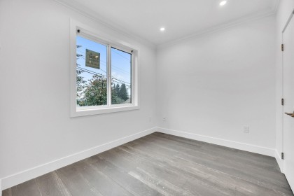 Photo 6 at 812 Montroyal Boulevard, Canyon Heights NV, North Vancouver