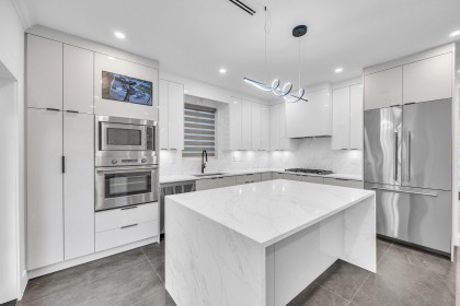 Photo 10 at 812 Montroyal Boulevard, Canyon Heights NV, North Vancouver