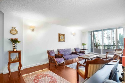 Photo 4 at 306 - 2020 Fullerton Avenue, Pemberton NV, North Vancouver