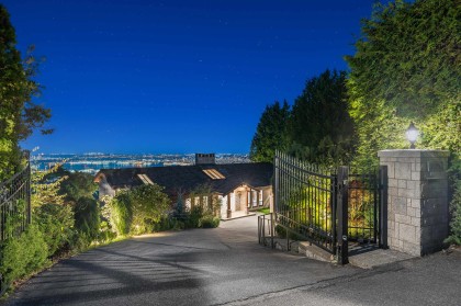 Photo 2 at 1521 Chartwell Drive, Chartwell, West Vancouver