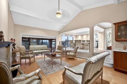 Photo 2 at 1375 Burnside Road, Chartwell, West Vancouver