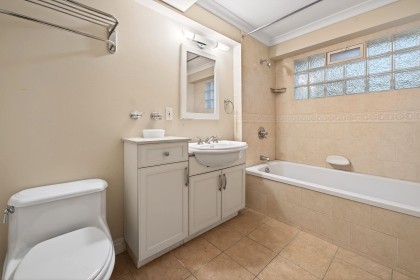 Photo 32 at 1375 Burnside Road, Chartwell, West Vancouver