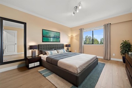 Photo 25 at 1375 Burnside Road, Chartwell, West Vancouver