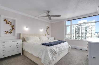 Photo 16 at 3002 - 1199 Marinaside Crescent, Yaletown, Vancouver West