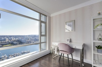 Photo 10 at 3002 - 1199 Marinaside Crescent, Yaletown, Vancouver West