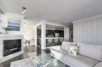 Photo 8 at 3002 - 1199 Marinaside Crescent, Yaletown, Vancouver West