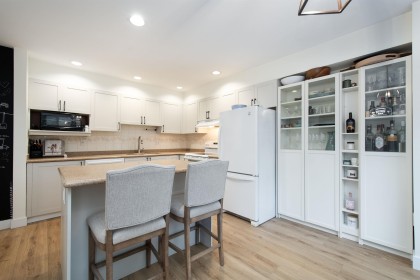 Photo 8 at 5 - 229 E 8th Street, Central Lonsdale, North Vancouver