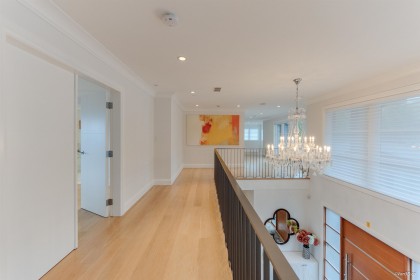 Photo 32 at 1020 Eyremount Drive, British Properties, West Vancouver