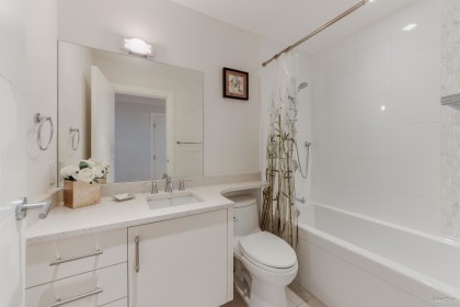 Photo 11 at 1020 Eyremount Drive, British Properties, West Vancouver