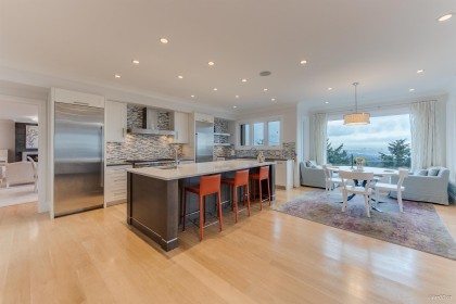 Photo 25 at 1020 Eyremount Drive, British Properties, West Vancouver