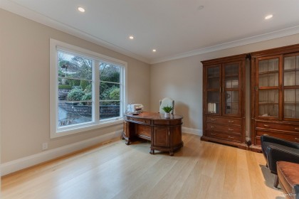 Photo 21 at 1020 Eyremount Drive, British Properties, West Vancouver