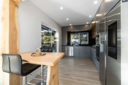 Photo 6 at 3837 Sunnycrest Drive, Forest Hills NV, North Vancouver