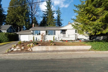 Photo 1 at 3837 Sunnycrest Drive, Forest Hills NV, North Vancouver